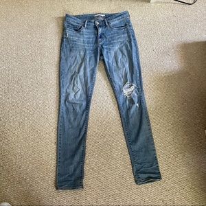 Levi’s skinny jeans size 29